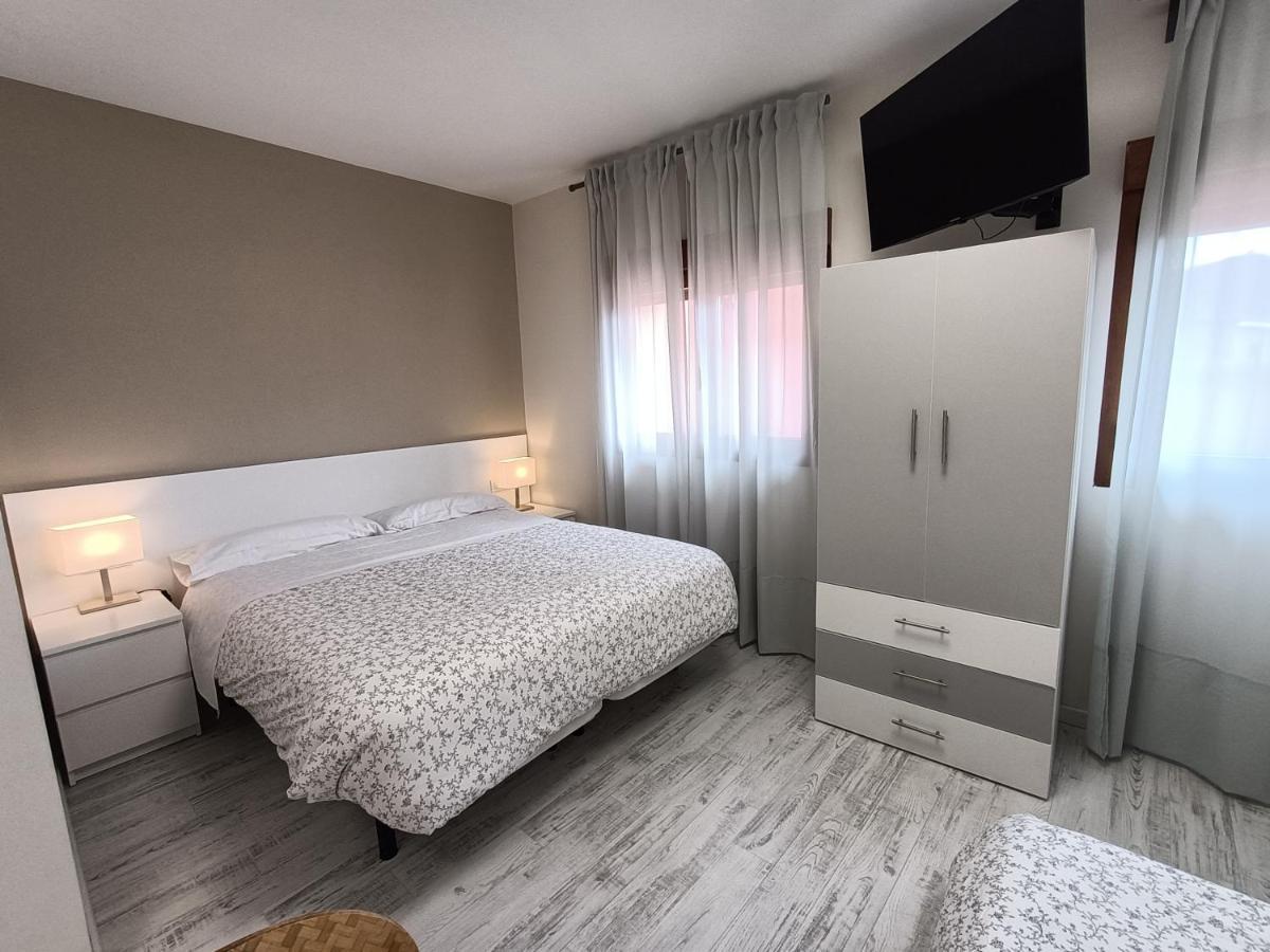 Rey Mundo Hotell Munébrega Eksteriør bilde